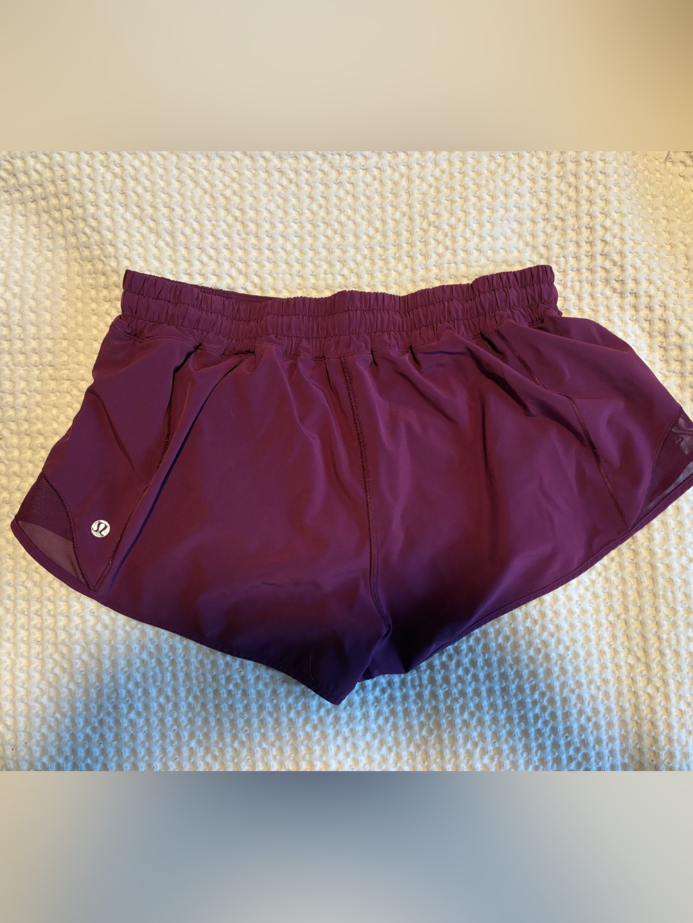 lululemon hotty hot 2.5” sz 10